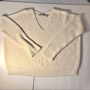 Vince cream women’s cable knit sweater size large